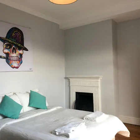 Georges St * دبلن
